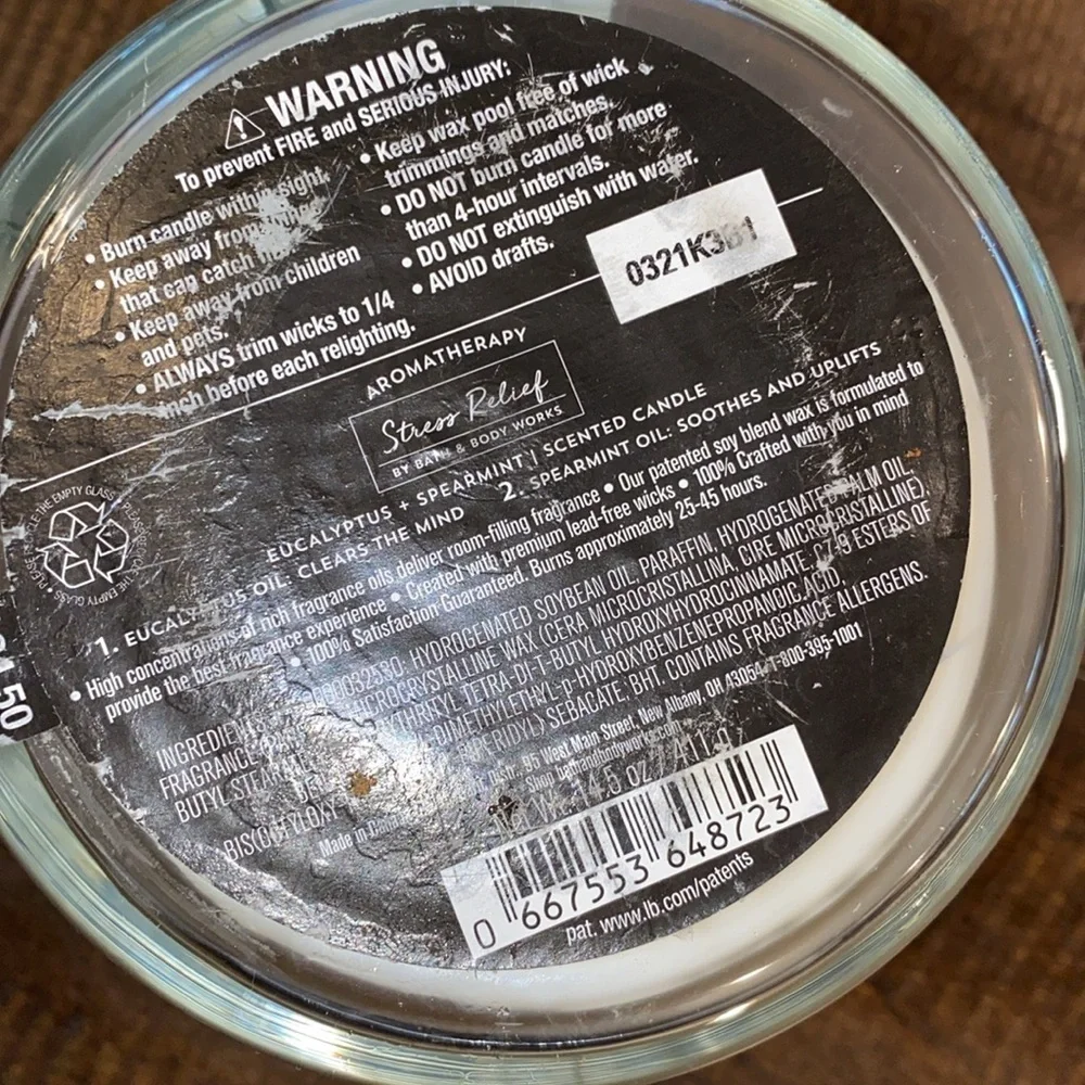 BATH AND BODY WORKS stress relief 3 wick candle eucalyptus & spearmint